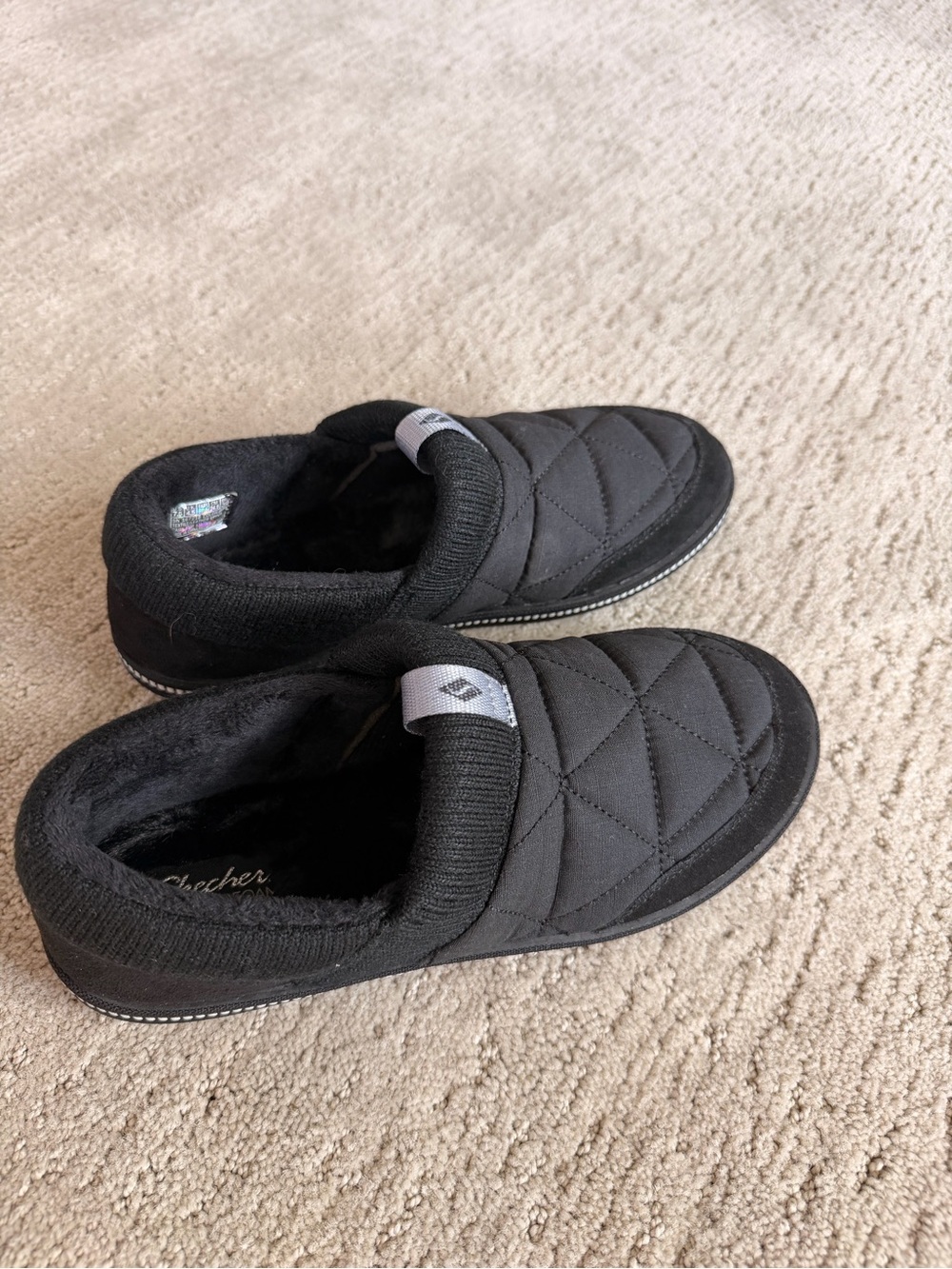 Skechers Cozy Campfire Camp Nap 7.5 Black Memory Foam Faux Fur NWOT - Picture 3 of 8